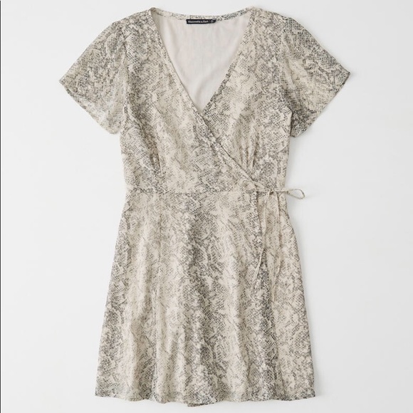 Abercrombie Snake Print Wrap Dress - Picture 2 of 3